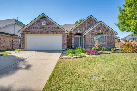 1815 Andover Ln, Corinth, TX 76210