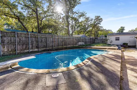 203 Walnut Way, Euless, TX 76039 photo 32