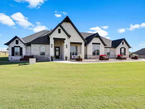 2005 Eagles Ridge Dr, Weatherford, TX 76087