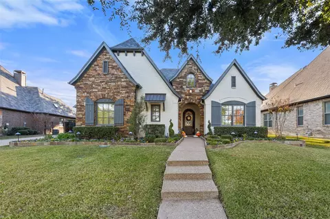 2202 Stonebridge Ln, Mansfield, TX 76063