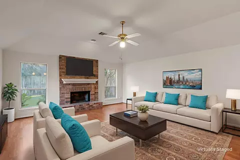 Living - 3133 Chimney Hill Dr, Waco, TX 76708 photo 6 of 7