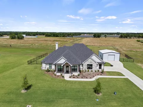 4761 Sarah Dr, Caddo Mills, TX 75135