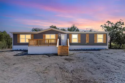 8908 Jeanes Ln, Alvarado, TX 76009