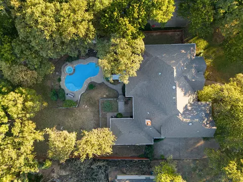 605 Royal Ln, Southlake, TX 76092