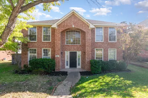 964 Camden Dr, Lewisville, TX 75067
