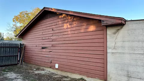 Exterior - 108 Freeman St, Terrell, TX 75160 photo 6 of 12