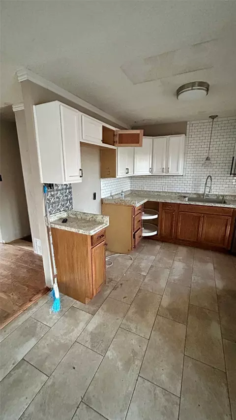 Kitchen - 108 Freeman St, Terrell, TX 75160 photo 1 of 3