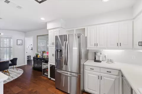 Kitchen - 110 E 7th St, Irving, TX 75060 photo 4 of 4
