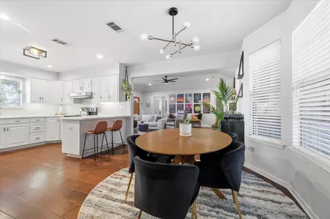 Dining - 110 E 7th St, Irving, TX 75060 photo 2 of 2