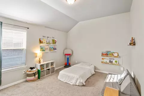 Bedroom - 317 Timberline Dr, Midlothian, TX 76065 photo 3 of 3