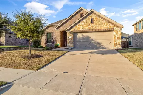 Exterior - 317 Timberline Dr, Midlothian, TX 76065 photo 2 of 6