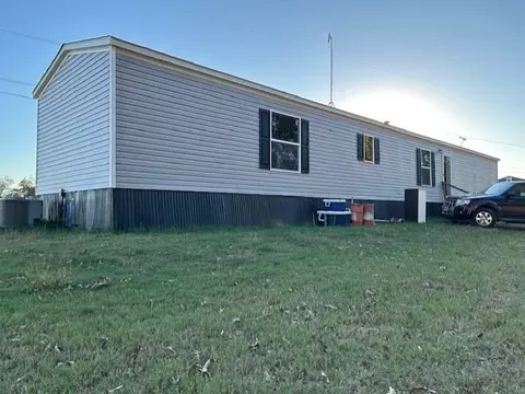 327 Vz County Road 1813, Grand Saline, TX 75140