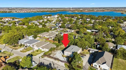 4529 W Lake Highlands Dr, The Colony, TX 75056