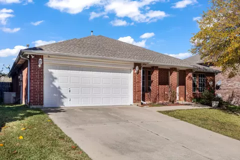 8304 Rocky Ct, Fort Worth, TX 76123