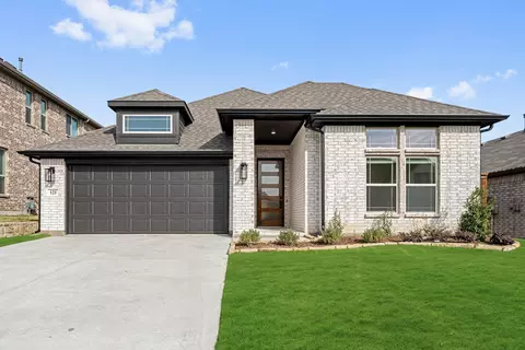121 Verbena Ridge Dr, Fort Worth, TX 76131