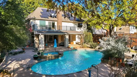 7608 Tallow Dr, Irving, TX 75063