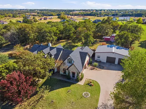 437 Adair Ln, Weatherford, TX 76088