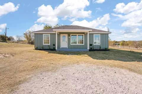 5501 Baron Dr, Joshua, TX 76058