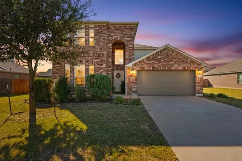 254 Woodhaven Trl, Mcgregor, TX 76657