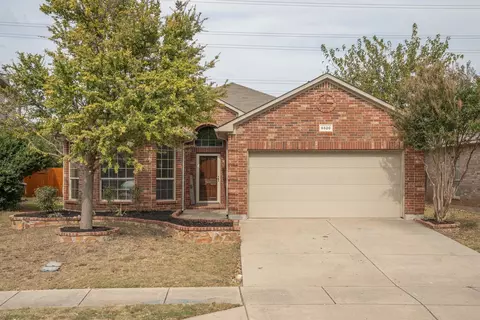5520 Grayson Ridge Dr, Fort Worth, TX 76179