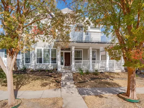 1517 Carriage Ln, Savannah, TX 76227