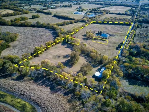 956 County Road 4231, Bonham, TX 75418