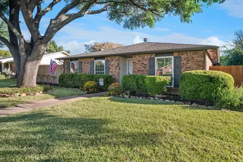 1824 Spanish Trl, Plano, TX 75023