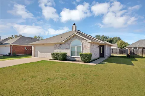 308 Chestnut St, Forney, TX 75126