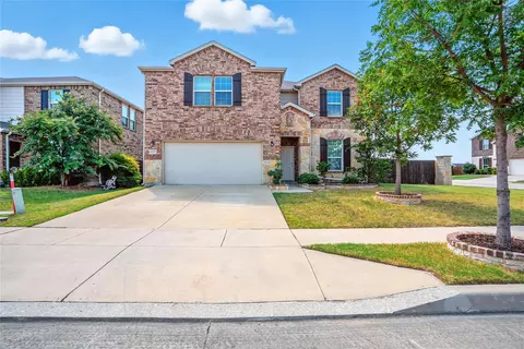 8137 Kurgan Trl, Fort Worth, TX 76131