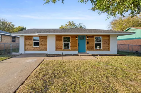 4235 Clark College Dr, Dallas, TX 75241