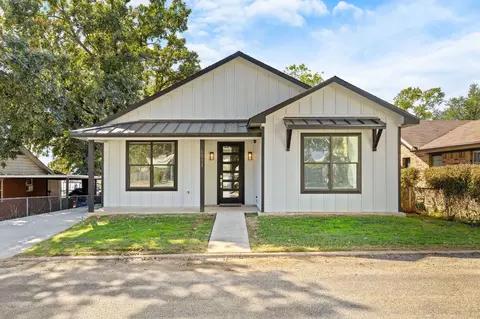 6811 Briar Rd, Azle, TX 76020