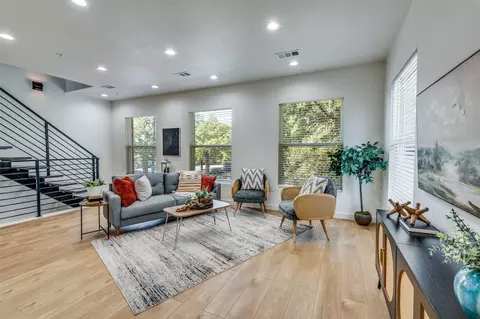 520 S Oconnor Rd, Irving, TX 75060