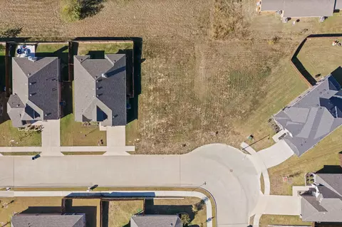 400 Molly Ln, Keene, TX 76059