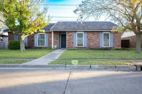 2430 Cedar Elm Ln, Garland, TX 75043