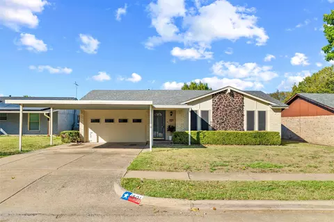 1801 Homestead Pl, Garland, TX 75044