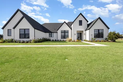 249 Vidrio Dr, Sunnyvale, TX 75182