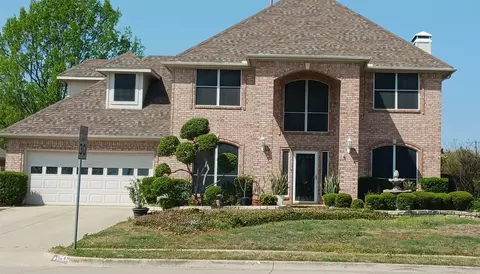 6049 Bent Creek Dr, Haltom City, TX 76137