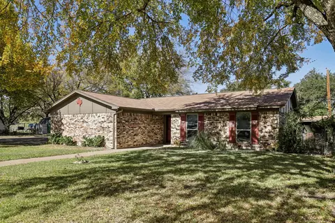 602 San Pedro St, Grand Prairie, TX 75051