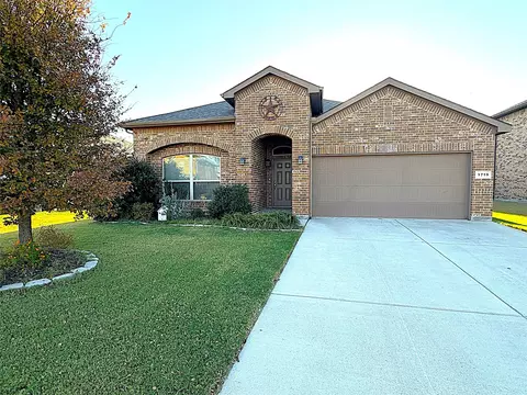 1719 Cross Creek Ln, Cleburne, TX 76033