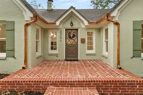 2301 Stanley Ave, Fort Worth, TX 76110