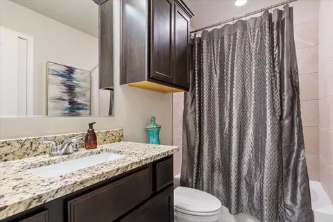 Bath - 2909 Samson Dr, Lorena, TX 76655 photo 4 of 4
