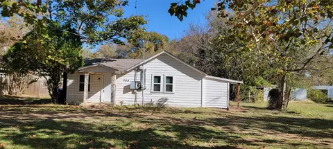 506 N Main St, Aubrey, TX 76227