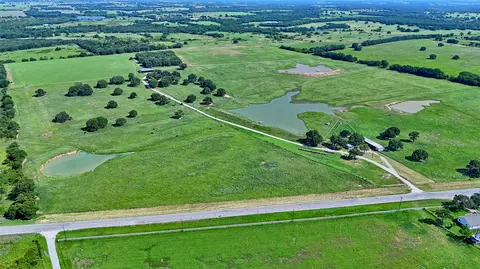 8752 Fm 1749, Sunset, TX 76270