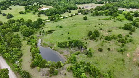 2753 Big Tree Rd, Montague, TX 76251