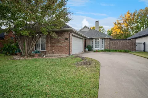 1401 Exeter Dr, Plano, TX 75093