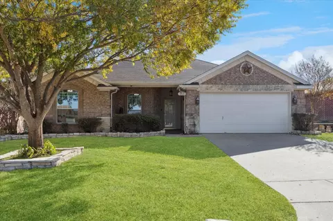 1917 Windowmere Trl, Weatherford, TX 76085