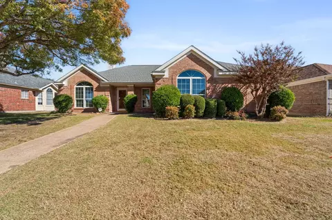 1704 Willow Crk, Mesquite, TX 75181
