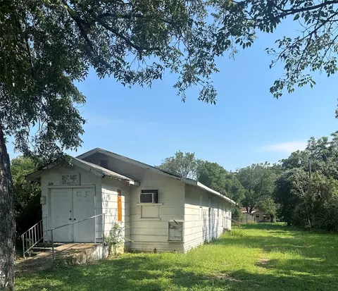 1616 E Walnut St, Waco, TX 76704 photo 2