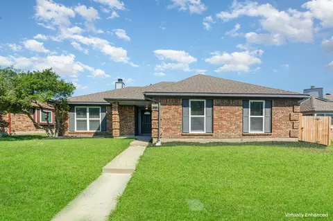1529 Springaire Ln, Lewisville, TX 75077