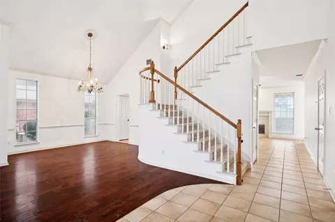 807 Peterstow Dr, Euless, TX 76039 photo 6